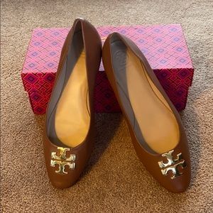 Tory Burch flat brown shoes